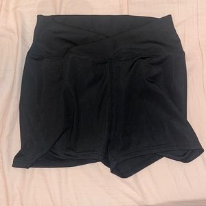 Crossover black spandex